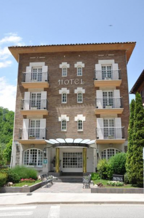Гостиница Hotel Edelweiss Camprodon  Кампродон